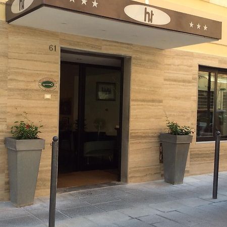 Hotel Touring Livourne Extérieur photo